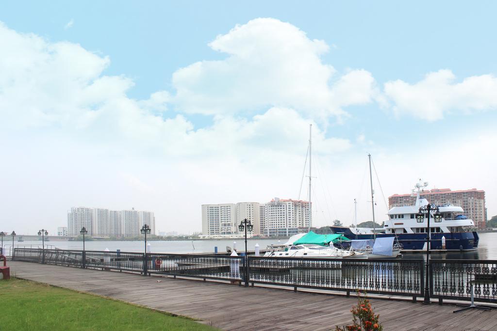 Bolgatty Palace & Island Resort Kochi Bagian luar foto