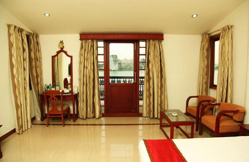 Bolgatty Palace & Island Resort Kochi Bagian luar foto